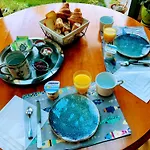 D'hotes Sur Le Chemin De La Loire A Velo 3*