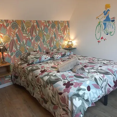 Sur Le Chemin De La Loire A Velo Bed & Breakfast