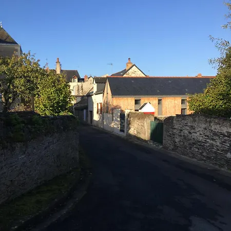 Sur Le Chemin De La Loire A Velo 3*