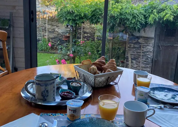 Couette-café D'hôtes Sur Le Chemin De La Loire à Vélo 3*
